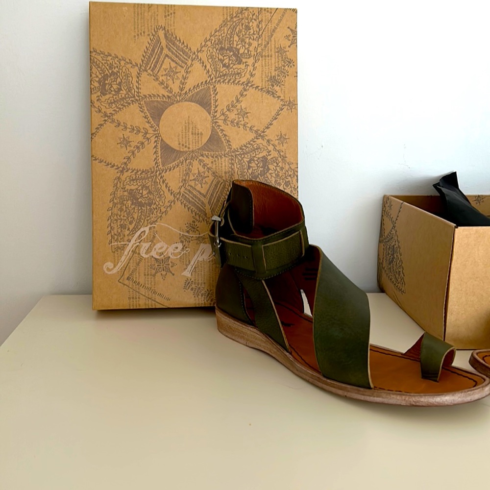 Beautiful olive green sandals
